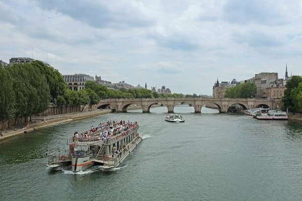 Quel est le meilleur portail de voyage pour réserver une croisière promenade à Paris ?