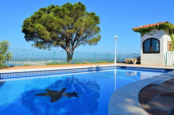 Comment organiser le meilleur voyage possible pour rejoindre un camping 5 étoiles en Ardèche ?