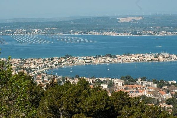 Découvrez les Charmes de Sète : Louez un Mobil-Home Idéal pour Vos Vacances en Camping